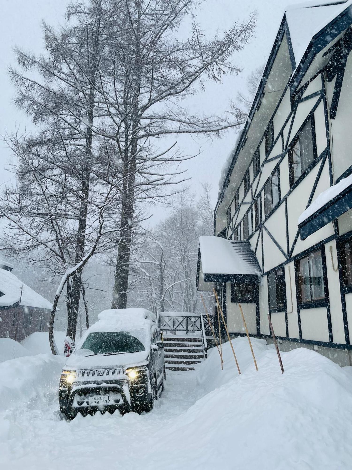 The Answer Bed & Breakfast Hakuba Exterior photo